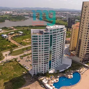 Crown Park Royal Apartamento